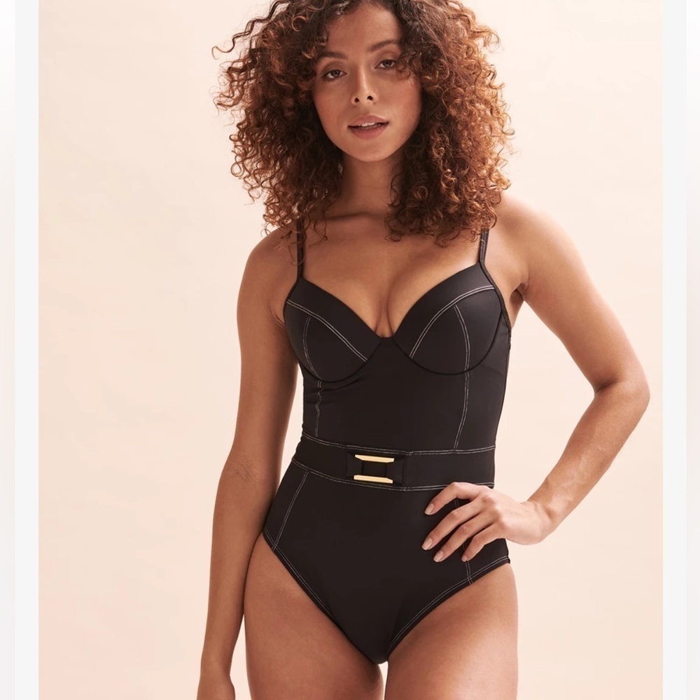 NWT Bleu Rod Beattie A Fine Line Belted One Piece Size 8
